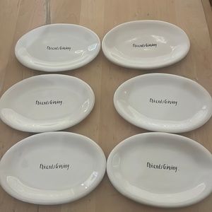 Raw Dunn Friendsgiving